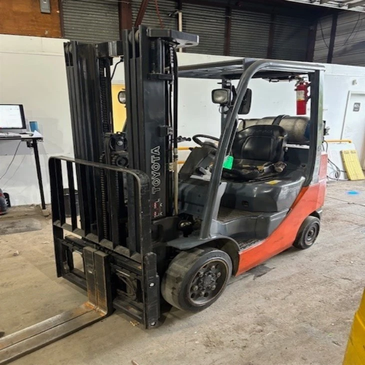 Toyota 8FGCU25 Forklift factory